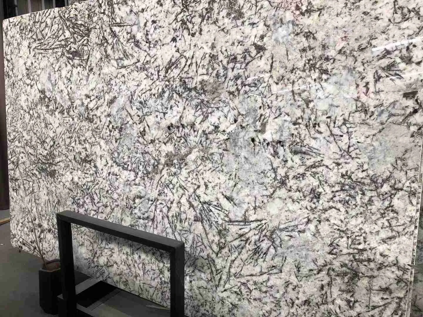 Granit Alaska White - usage et pose par Asena