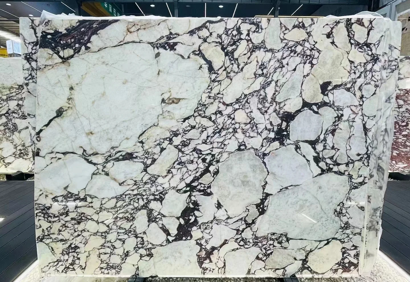 Marbre Calacatta Viola White - usage et pose par Asena