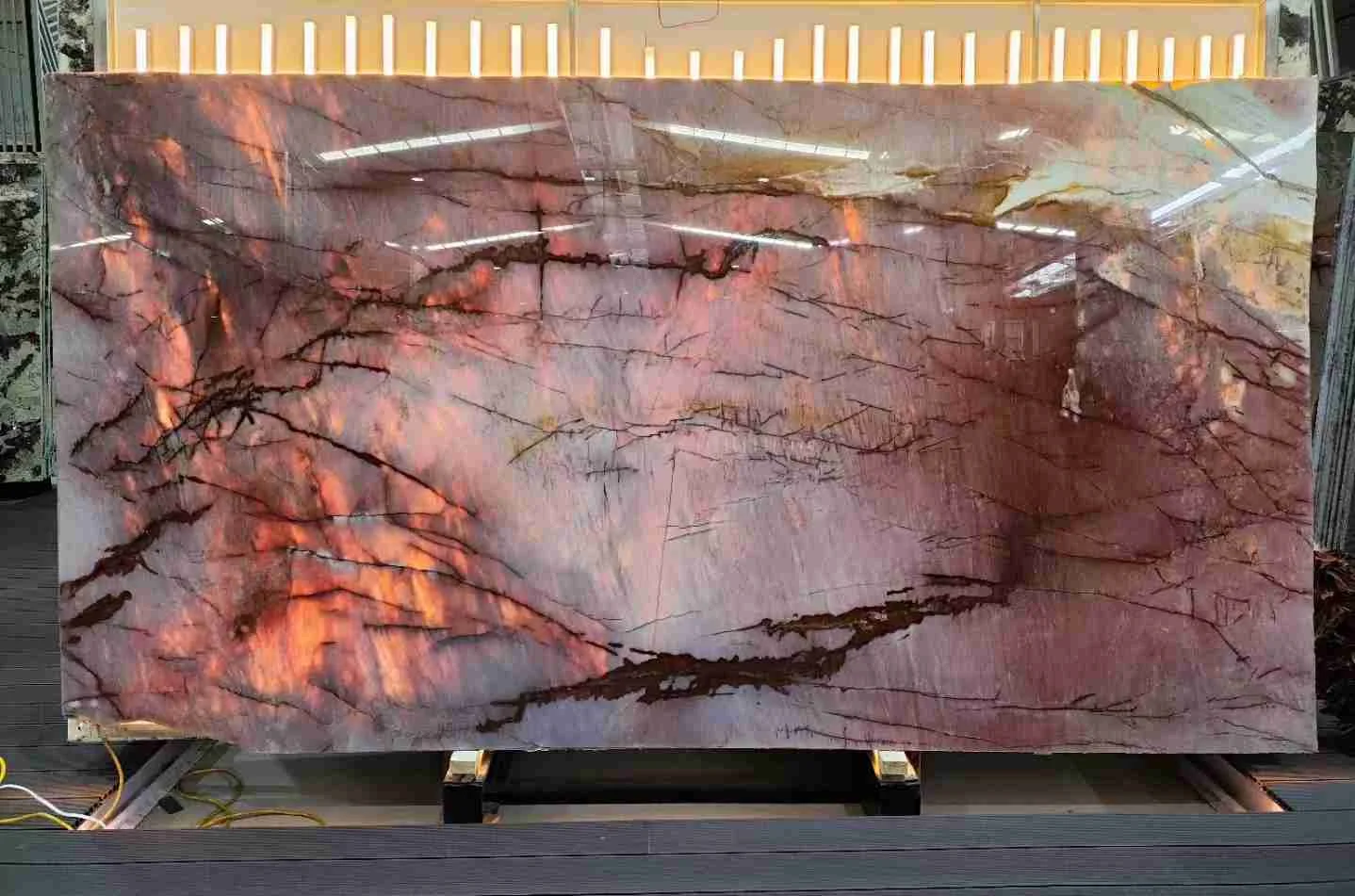 Quartzite Cosmopolitan Red - usage et pose par Asena