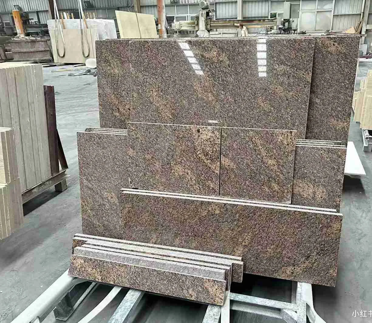 Granit Giallo California Brown - usage et pose par Asena