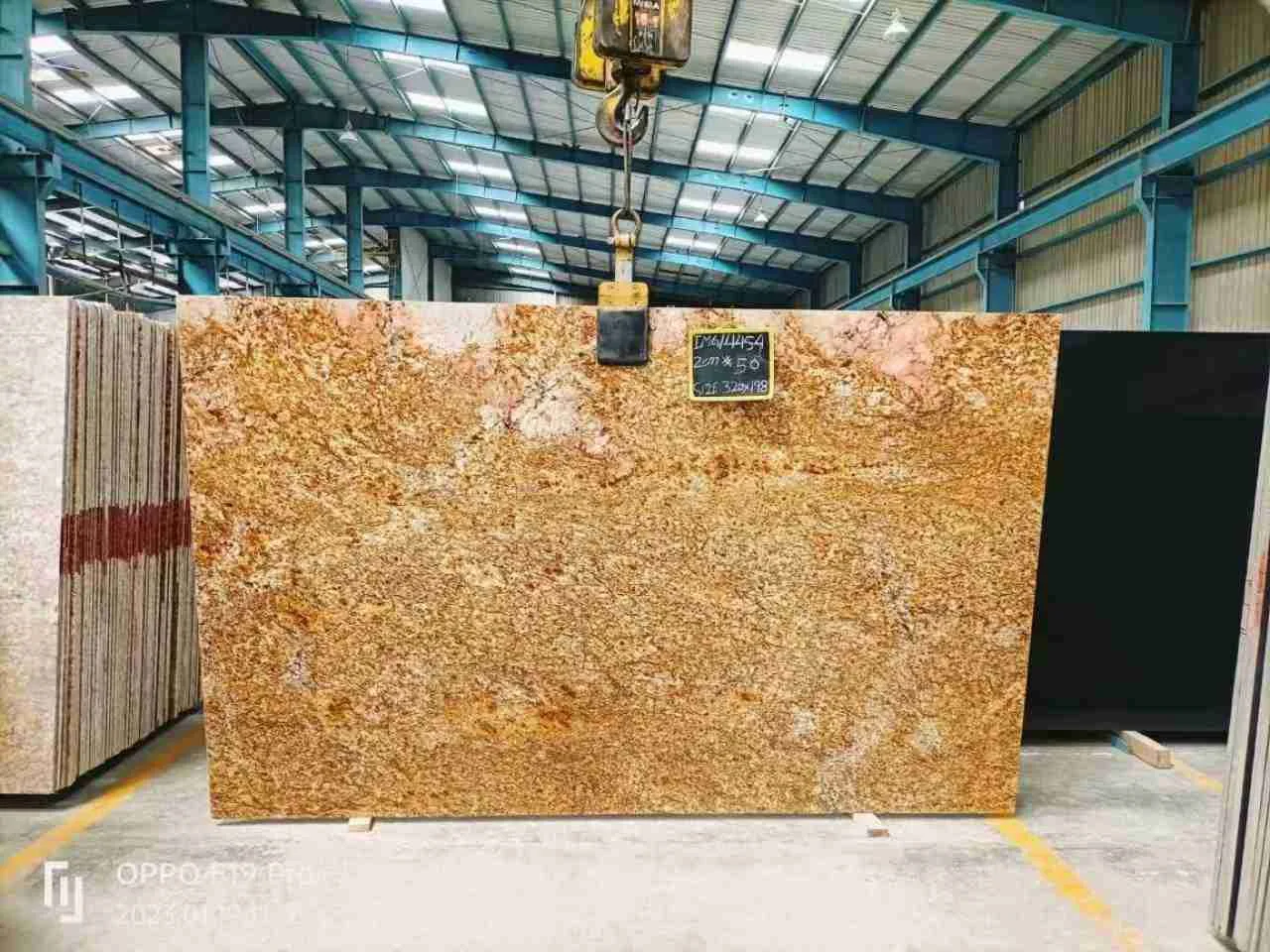 Granit Brazil Imperial Gold - usage et pose par Asena