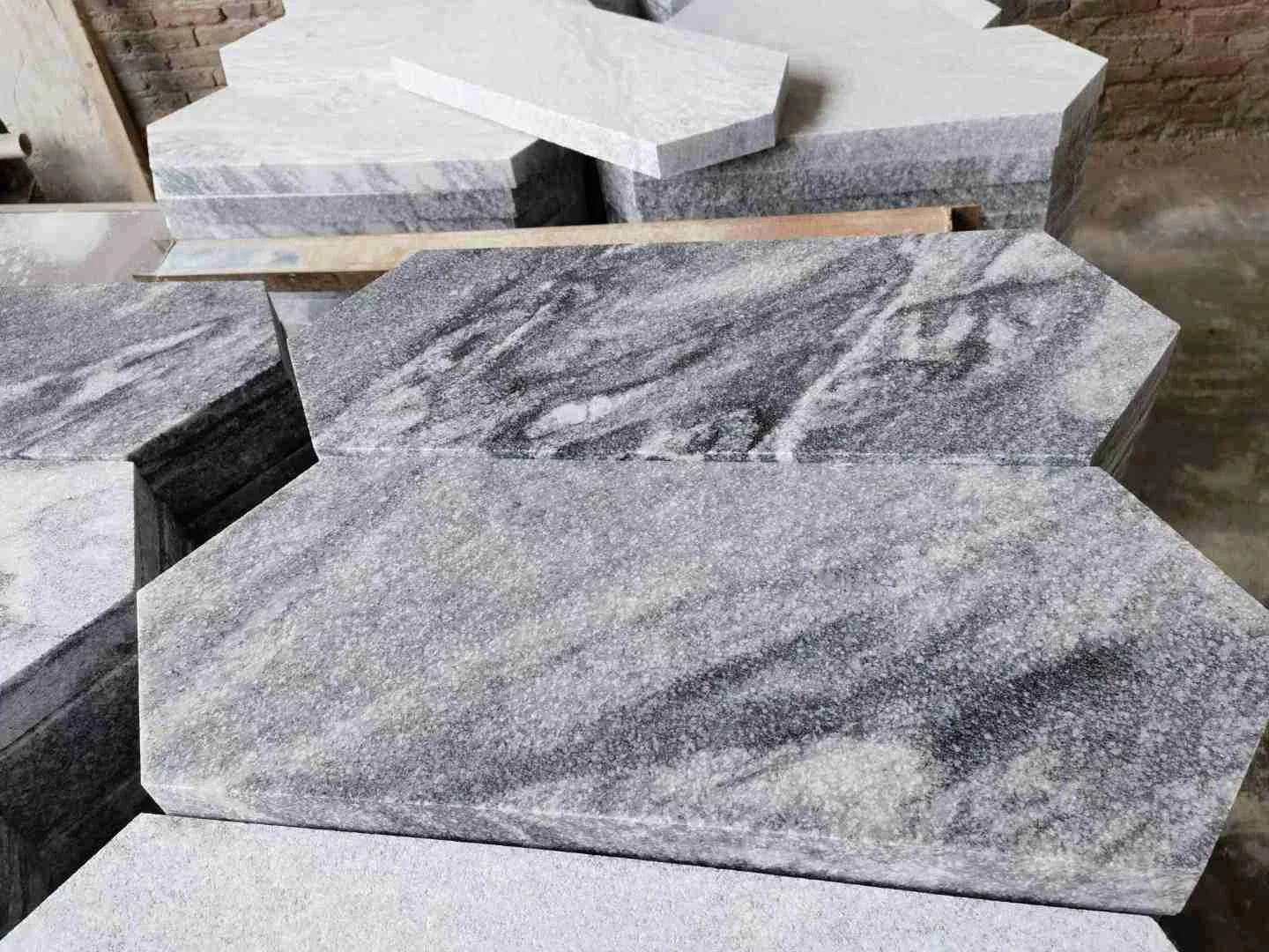 Granit Viscont White - usage et pose par Asena