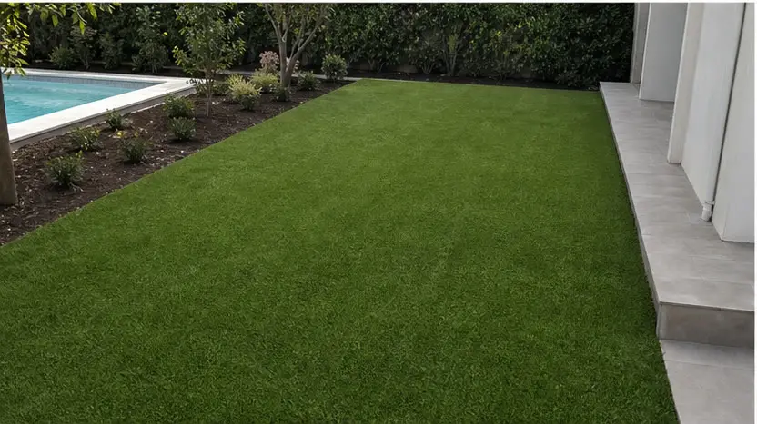 Jardin fini en gazon synthétique pour Gazon synthétique à Buxerolles