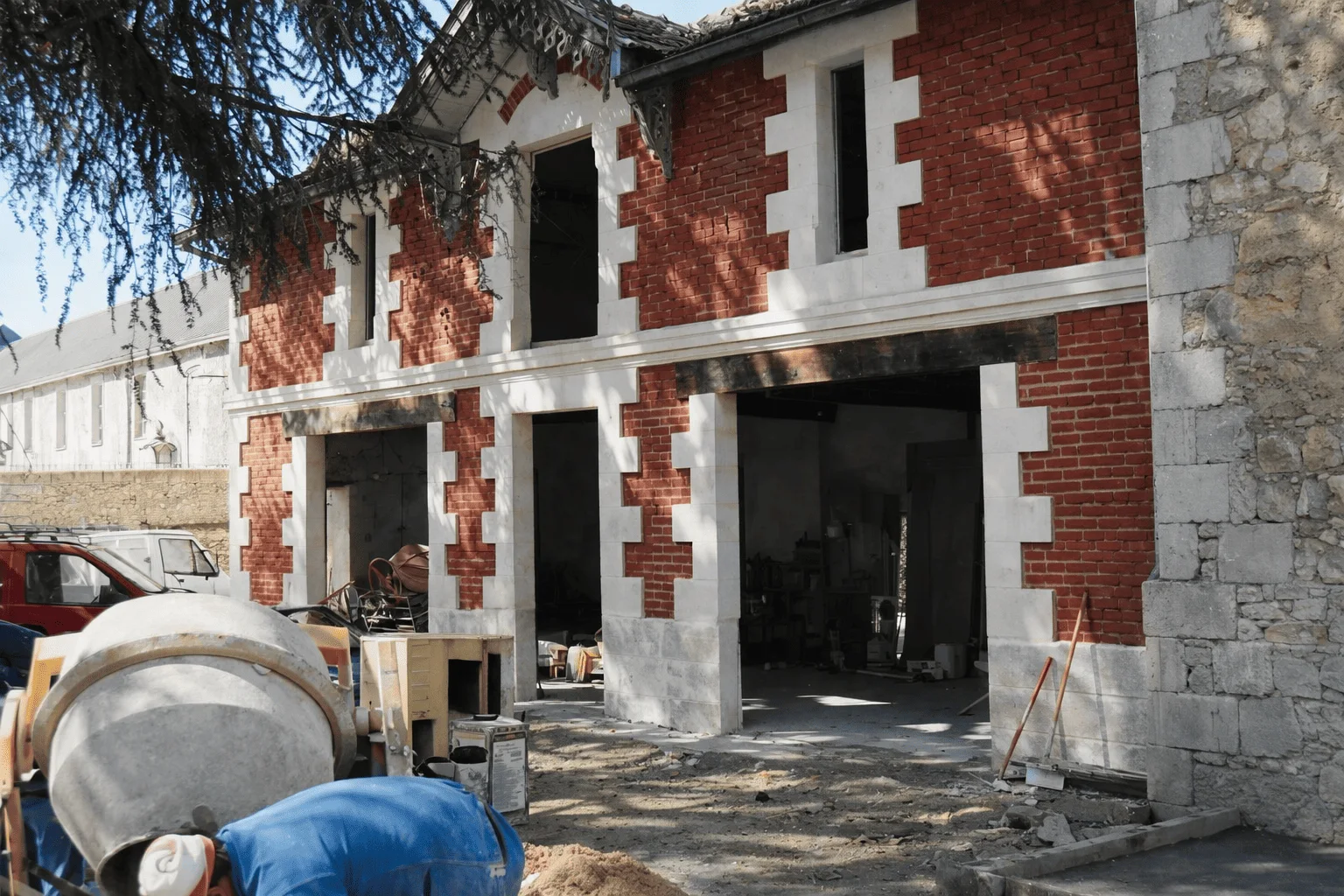Agrandissement d'habitation réalisé en maçonnerie générale à Saint-Benoît