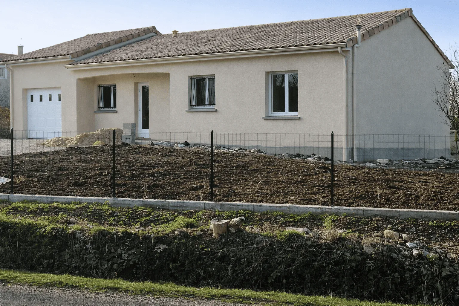 Rénovation de bâtiment avec travaux de maçonnerie générale à Poitiers